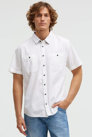 CAMP DAVID Regular fit Button Up Shirt in White: front