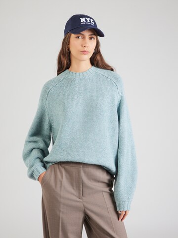 GAP Sweater in Blue: front