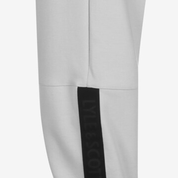 Lyle & Scott Skinny Hose in Grau