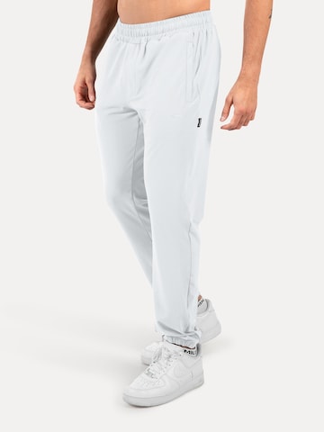 Effilé Pantalon de sport 'Delian' Smilodox en gris