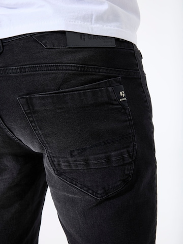 GARCIA Regular Jeans i svart