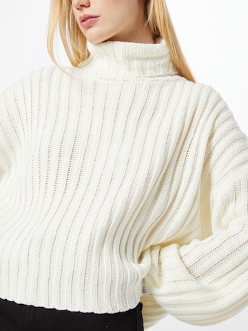 In The Style Sweater 'PERRIE SIANS' in White