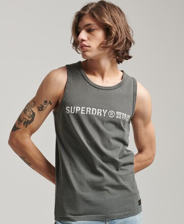 T-Shirt Superdry en gris : devant