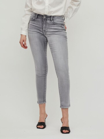 VILA Skinny Jeans 'Viekko' in Grijs: voorkant