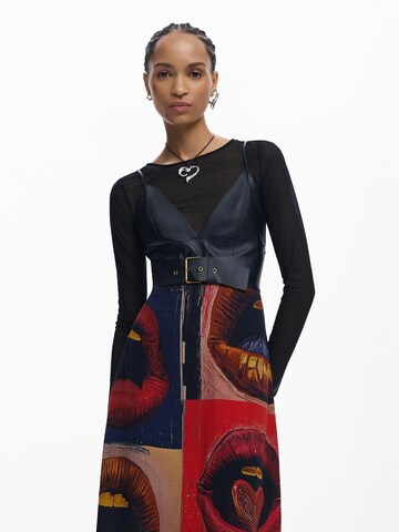 Rochie de la Desigual pe negru