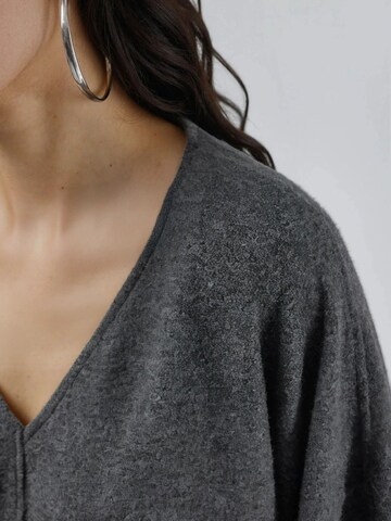 Camicia da donna di Busem in grigio