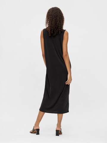 Rochie 'Annie' de la OBJECT pe negru