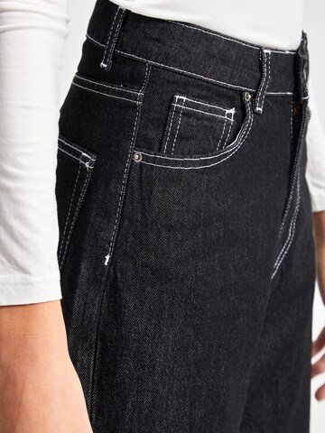 IT'S BASIC Regular Jeans 'Straight High Rise Jeans' in Zwart