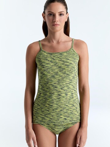 Leela COTTON Top in Gelb: Vorderseite