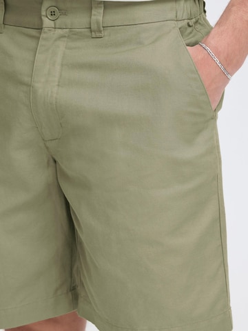 Regular Pantalon chino ' CFSarup Linen Mix ' Casual Friday en vert