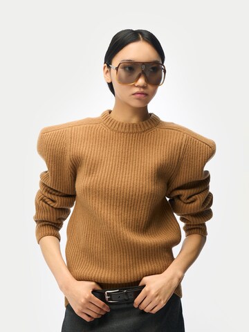 GOBI Cashmere Pullover 'Sculpted-Shoulder Cashmere Sweater'‌‌ in Beige