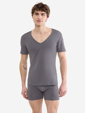 SLOGGI V-Shirt ' SLG Base ' in Grau: Vorderseite