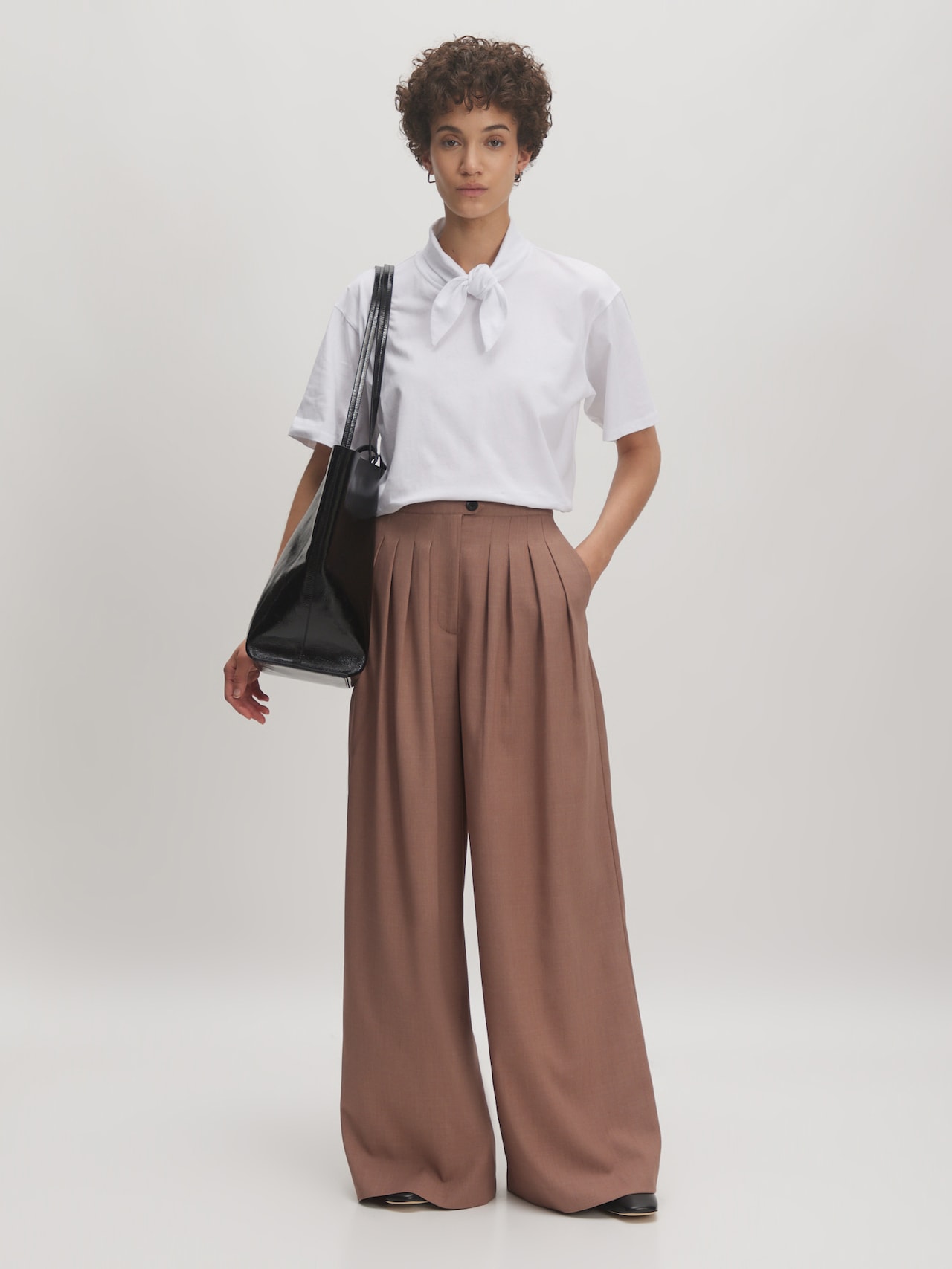 EDITED Pantalón 'Sandy' marrón