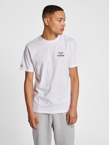 T-Shirt fonctionnel Hummel en blanc : devant