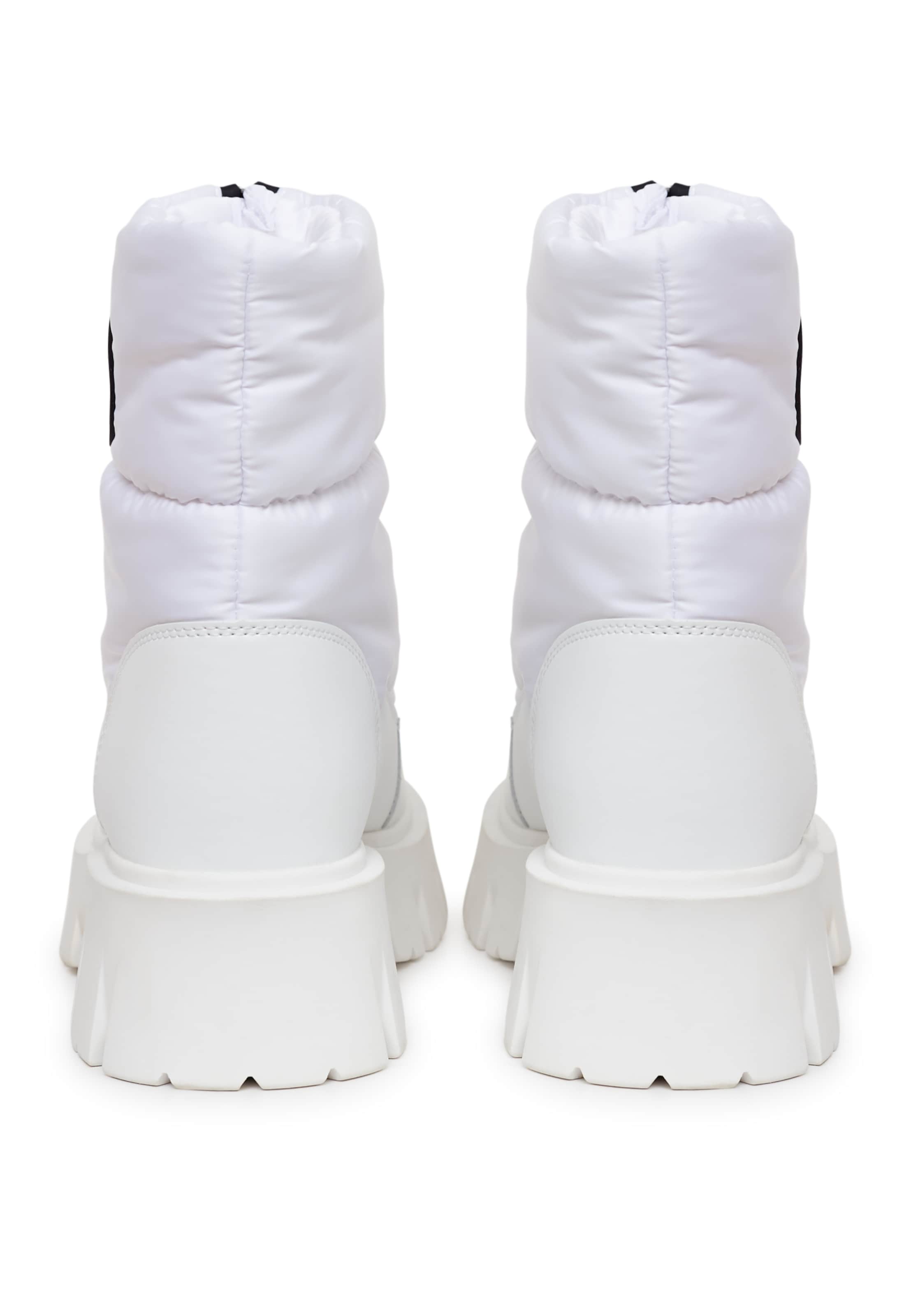 CESARE GASPARI Snow boots in White