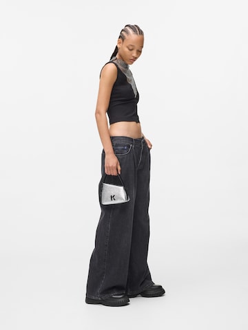 KARL LAGERFELD JEANS Olkalaukku värissä hopea: etupuoli