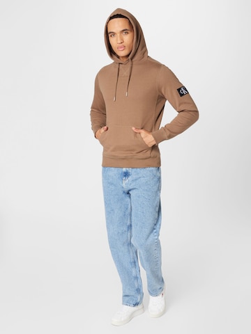 brūns Calvin Klein Jeans Standarta piegriezums Sportisks džemperis