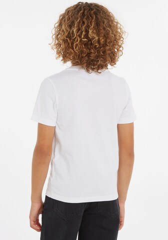 Tricou de la Calvin Klein Jeans pe alb