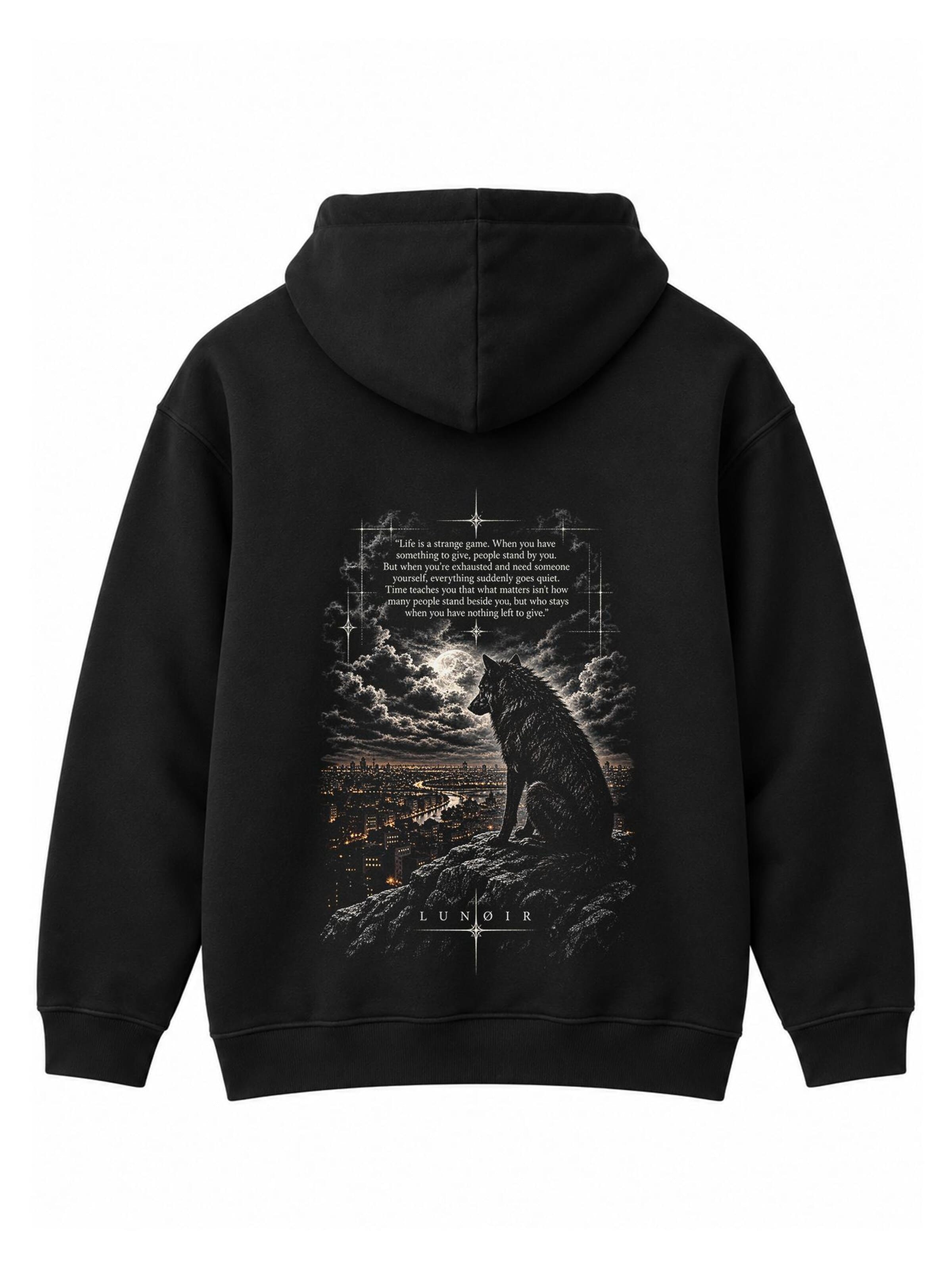 LUNØIR StudioSweater majica 'Those Who Stay - Full Set' - crna boja: prednji dio
