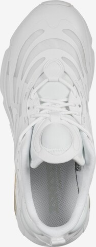 Sneaker bassa di Nike Sportswear in bianco