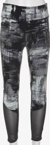 new balance Pants in M in Grey: front