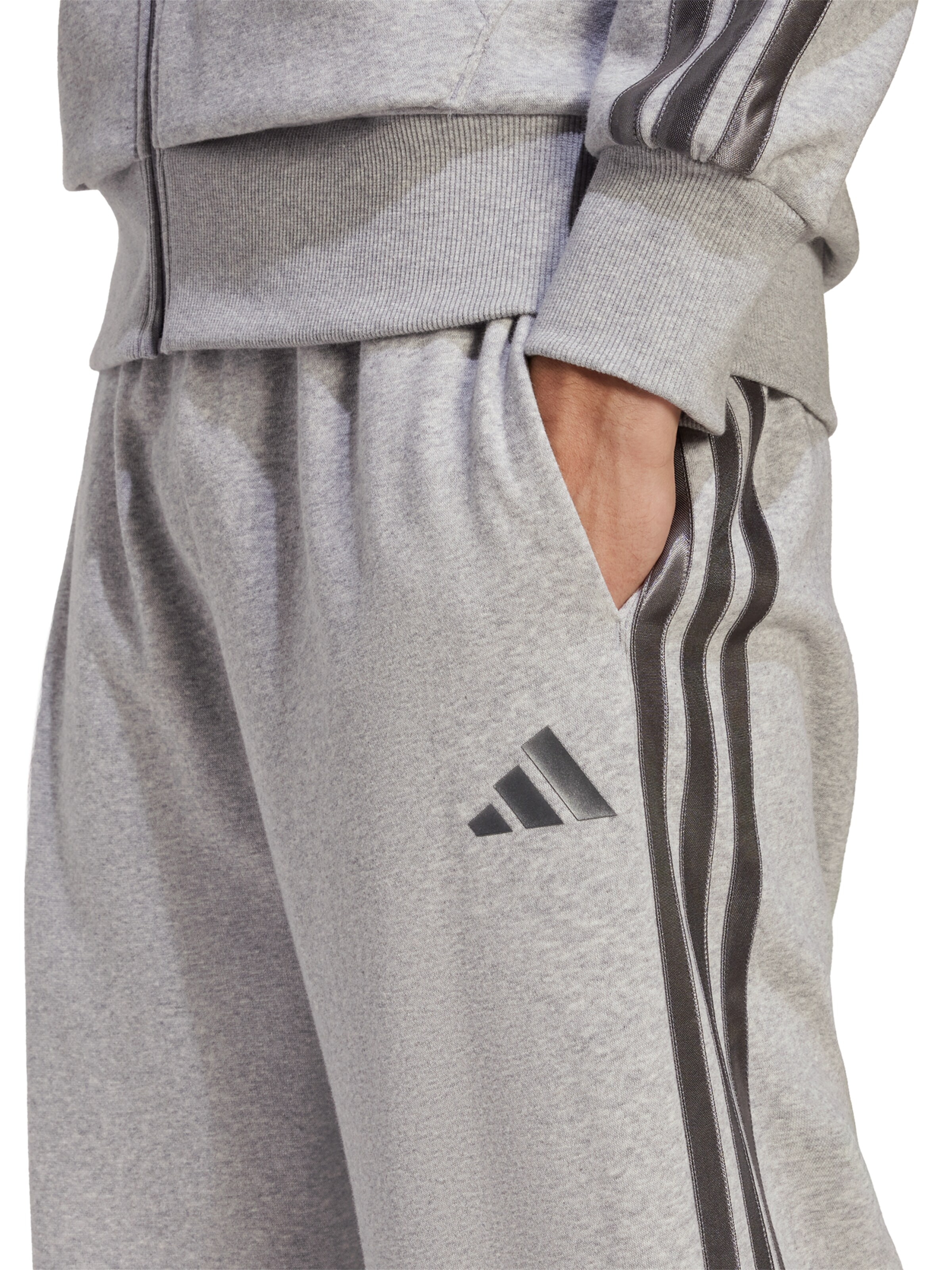 ADIDAS SPORTSWEAR Tapered Sporthose 'ESS' in Grau