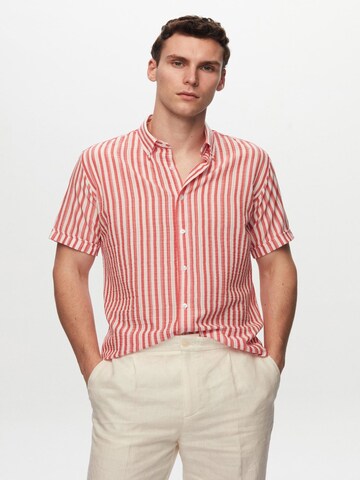 D’S Damat Regular fit Button Up Shirt in Red: front