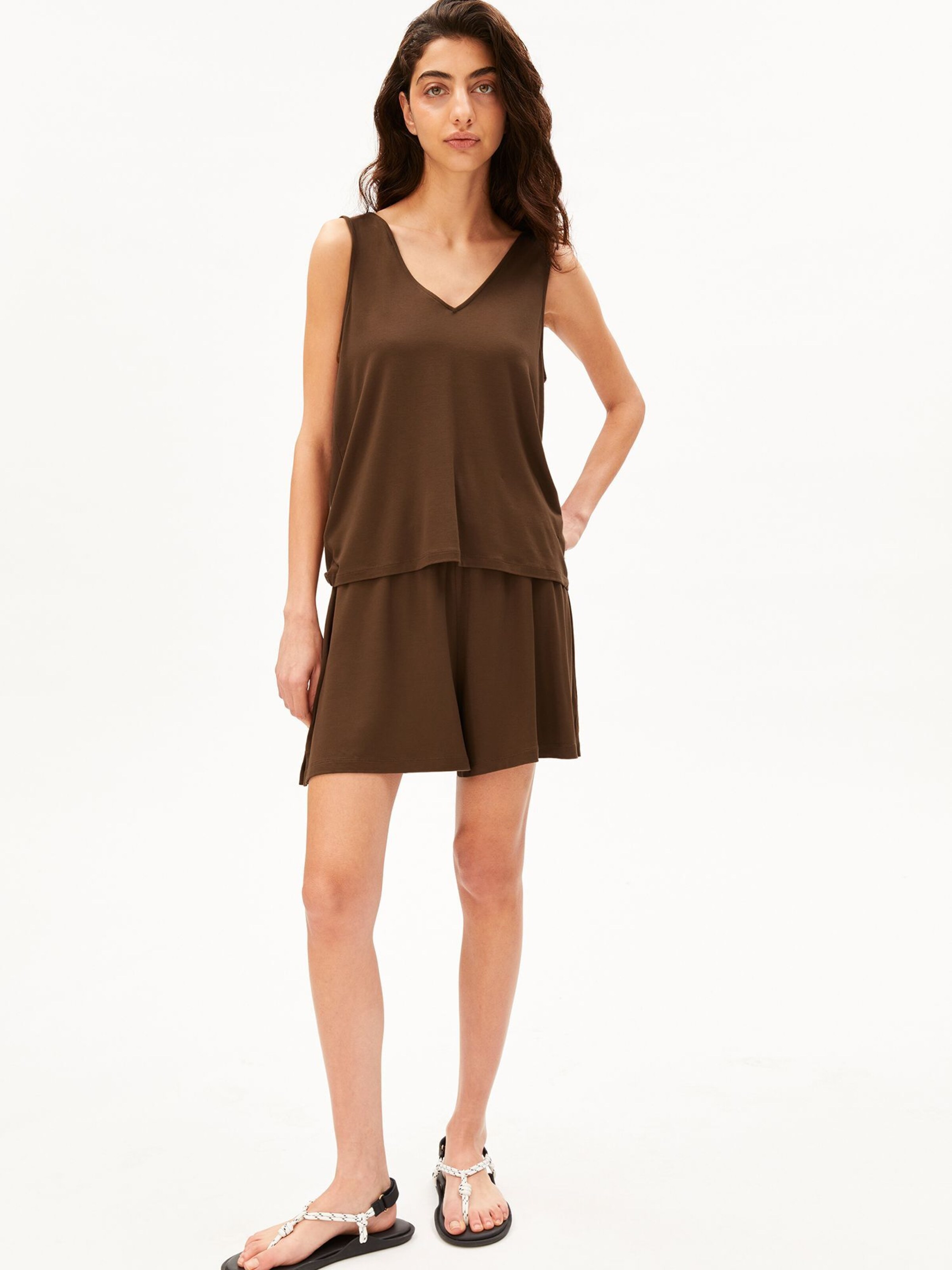 ARMEDANGELS Top V-NECK in Grün