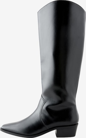 melns Next Zābaki: no priekšpuses