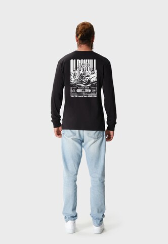 Oldskull Langarmshirt 'Asian Futurism Rider Graphic' in Schwarz