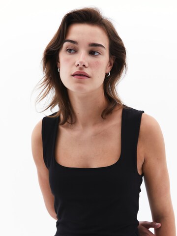 OXXO Top in Zwart