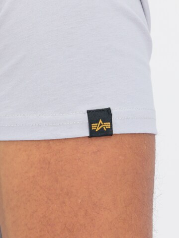 ALPHA INDUSTRIES Bluser & t-shirts i grå