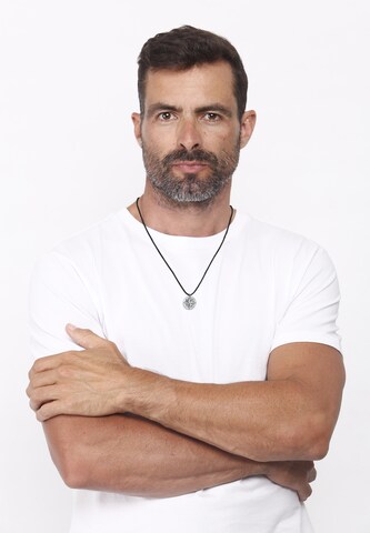 KUZZOI Necklace in Black: front