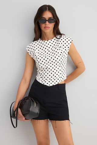 Trendyol Blouse in Wit: voorkant
