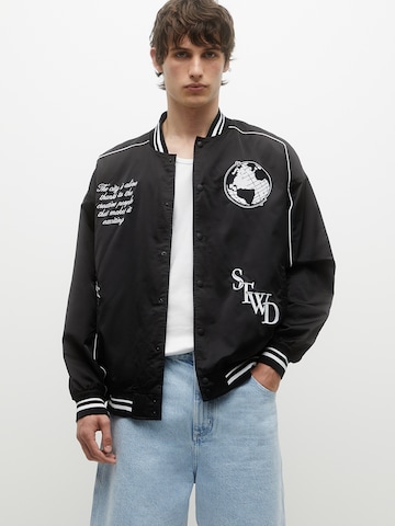 Pull&Bear Between-season jacket in Black: front