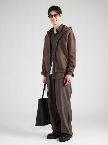 HOLLISTER Sweatjacke in Braun