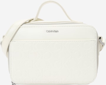 Sacs à main Calvin Klein en blanc : devant