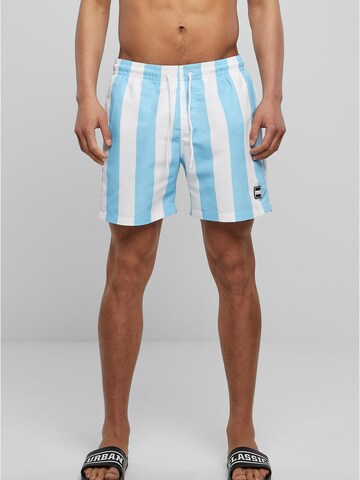 Shorts de bain Urban Classics en bleu : devant