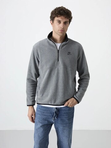 Tommy Life Fleece jacket in Grey: front