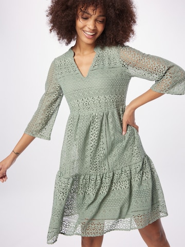 Robe 'Milly' ABOUT YOU en vert