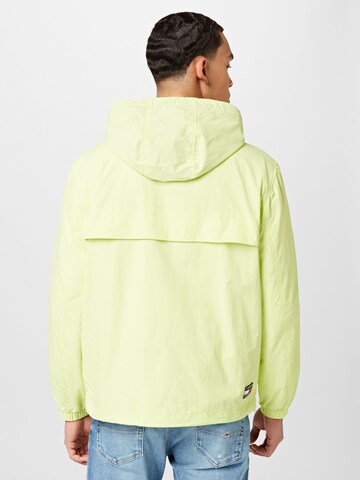 Tommy Jeans Between-Season Jacket 'CHICAGO' in Green