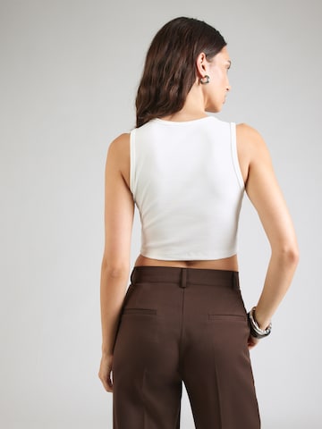 ABOUT YOU Top 'Dinah' in Beige