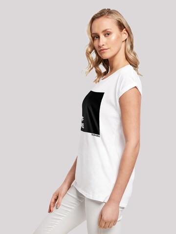 T-shirt 'Self Care' F4NT4STIC en blanc