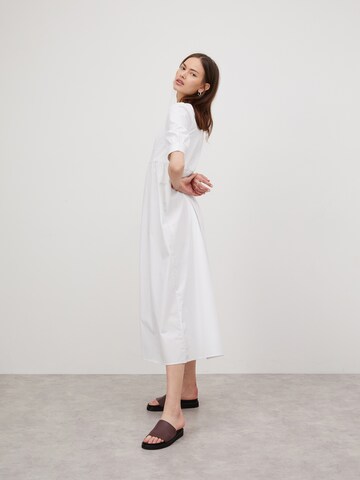 Robe 'Deike' LeGer by Lena Gercke en blanc