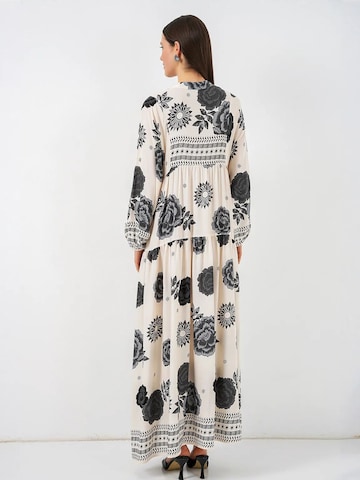 Bigdart Dress in Beige