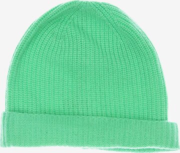 COS Hat & Cap in M in Green: front