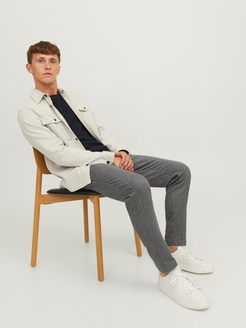 JACK & JONES Tapered Bukser med lægfolder 'Ace Harvey' i grå