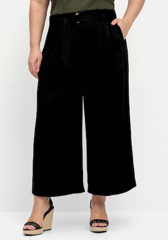 Wide leg Pantaloni con pieghe di SHEEGO in nero: frontale