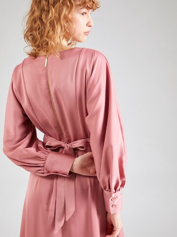 Closet London Kleid in Pink