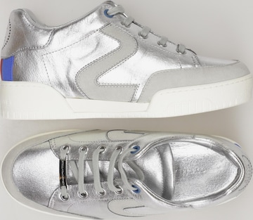 Stella McCartney Sneaker 35 in Silber: Vorderseite